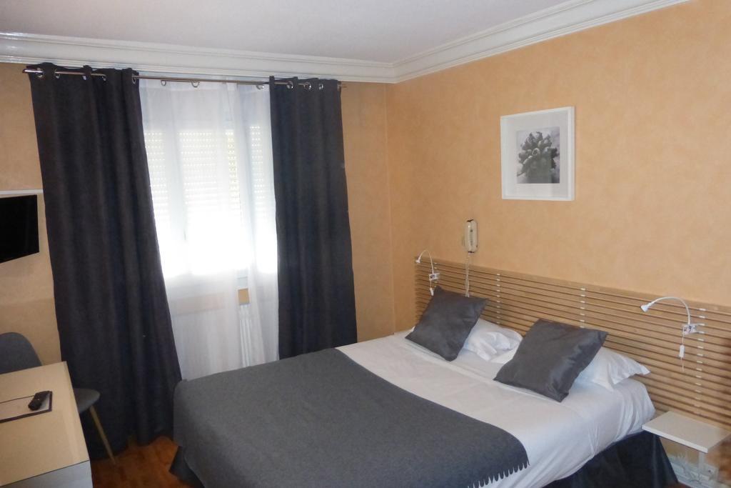 Laennec Hotel Lyon Buitenkant foto